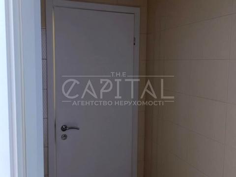 комерційна за адресою Голосіївський просп. (40-річчя Жовтня), 132