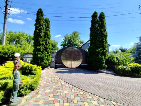 дом по адресу Геологічна, 8