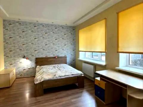 дом по адресу Парижской Коммуны ул.