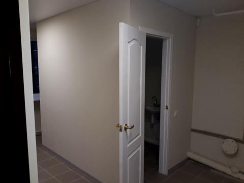 комерційна за адресою Будівельників вул., 5-А