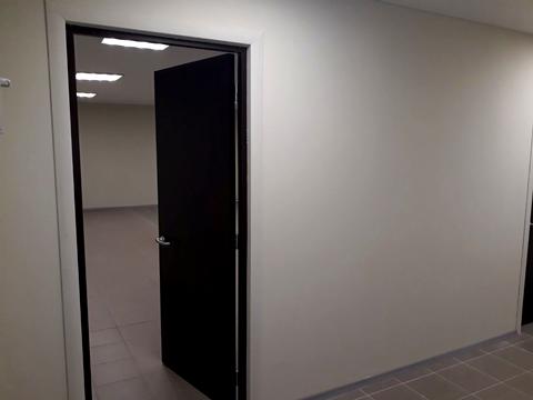 комерційна за адресою Будівельників вул., 5-А