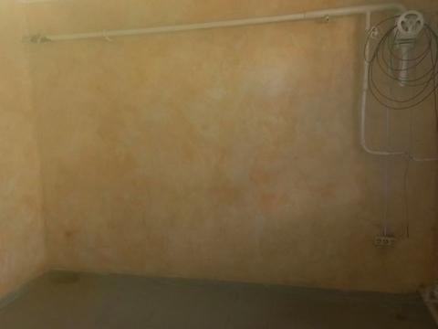 комерційна за адресою Будівельників вул., 5-А