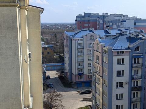квартира за адресою Василя Симоненка вул., 37