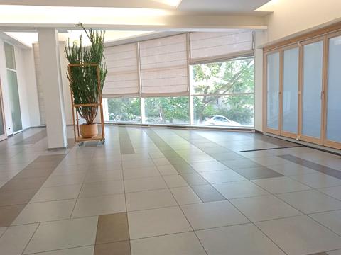 комерційна за адресою Крутогірний узвіз (Рогальова), 12-Б