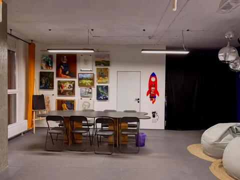 комерційна за адресою Зоряний бульв., 1м