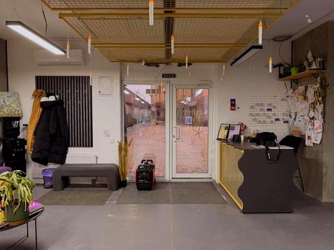 комерційна за адресою Зоряний бульв., 1м