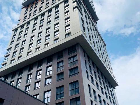 комерційна за адресою Зоряний бульв., 1м