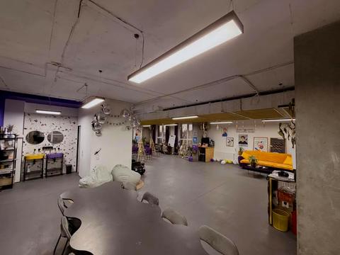 комерційна за адресою Зоряний бульв., 1м