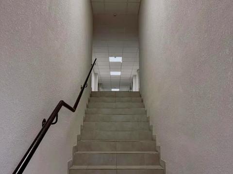 комерційна за адресою Зоряний бульв., 1м