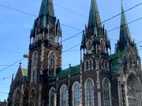 квартира за адресою Степана Бандери вул. (), 1