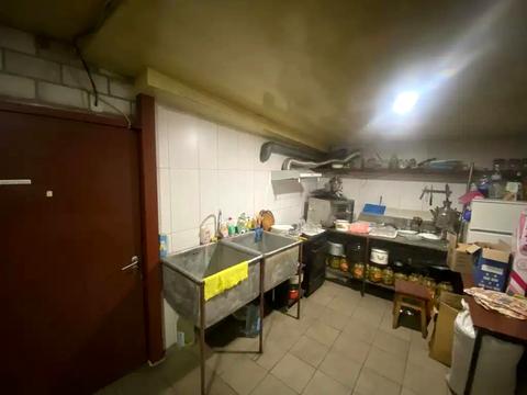 комерційна за адресою Свободи просп., 16