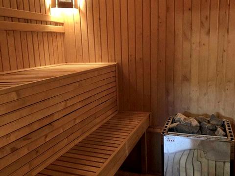 дом по адресу Апрельская ул.