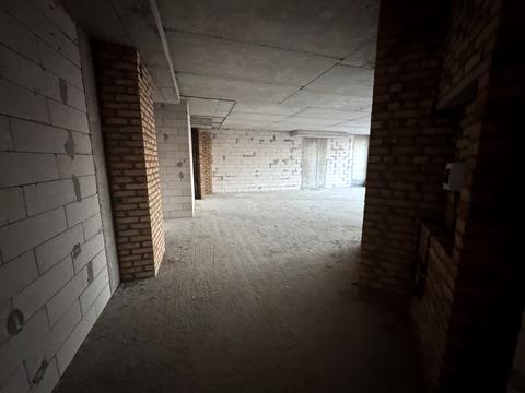 коммерческая по адресу Машинобудівників ул., 16