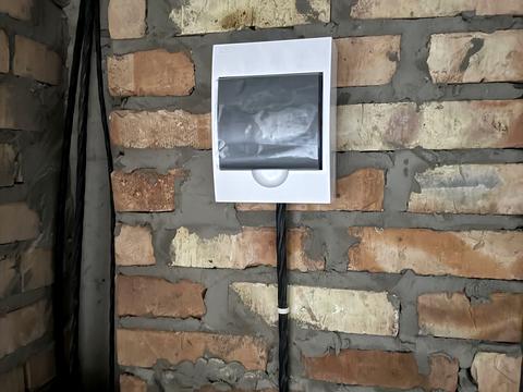 коммерческая по адресу Машинобудівників ул., 16