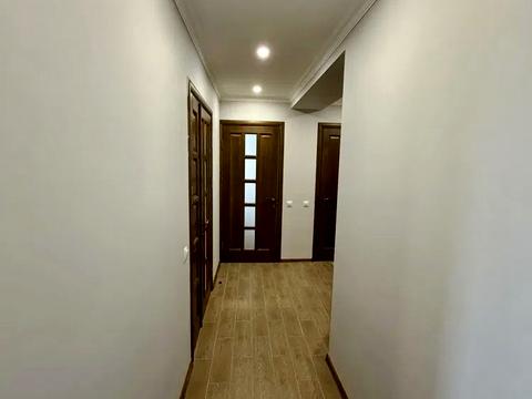 квартира за адресою Героїв Крут бульв. (Героїв Сталінграду), 22