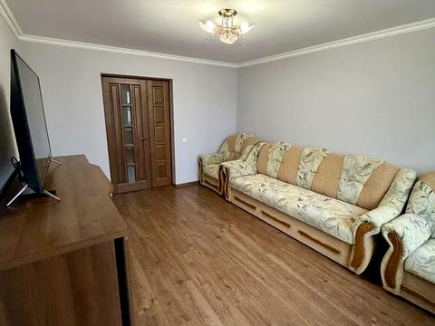 квартира за адресою Героїв Крут бульв. (Героїв Сталінграду), 22