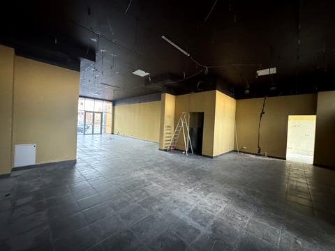 коммерческая по адресу Машинобудівників ул., 16