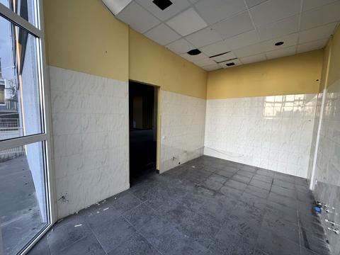 коммерческая по адресу Машинобудівників ул., 16