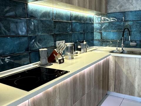 квартира по адресу Строителей ул., 14