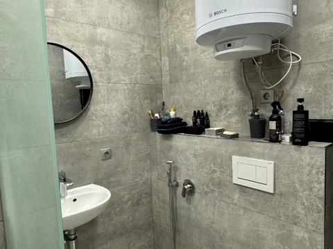 квартира за адресою Будівельників вул., 14