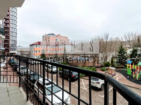 комерційна за адресою Казимира Малевича вул. (Боженка), 48