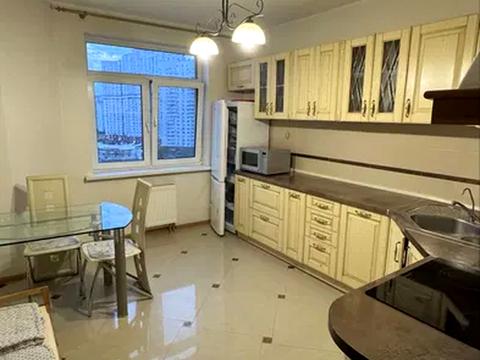 квартира за адресою Олександра Мишуги вул., 2