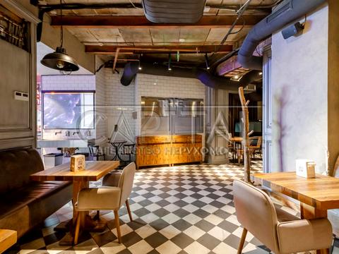 комерційна за адресою Басейна вул., 7