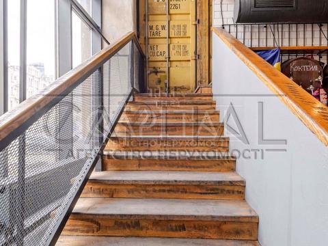 комерційна за адресою Басейна вул., 7