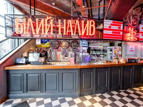 комерційна за адресою Басейна вул., 7