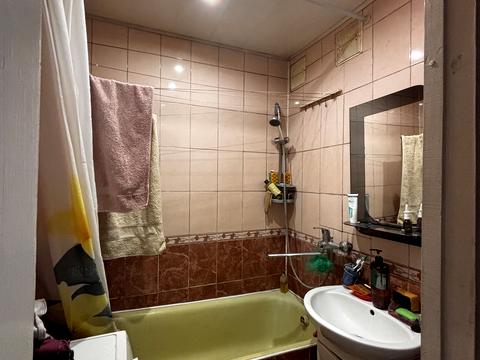 квартира за адресою Захисників України вул., 16