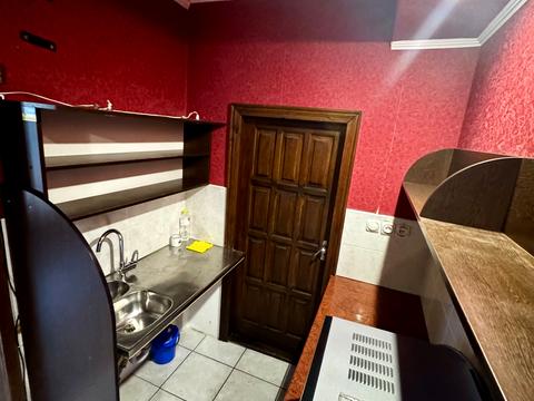 комерційна за адресою Байди Вишневецького вул., 17