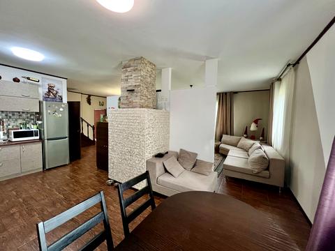 будинок за адресою Революції Гідності вул. (Революції)