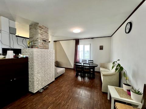 будинок за адресою Революції Гідності вул. (Революції)