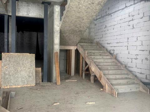 комерційна за адресою Миколи Хвильового вул., 3