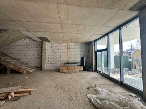 комерційна за адресою Миколи Хвильового вул., 3