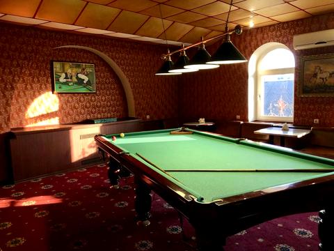 комерційна за адресою Семінарська вул. (Леніна), 20а