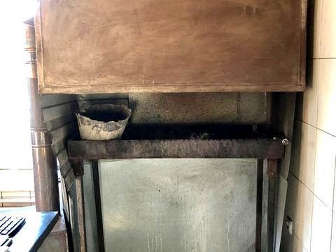 комерційна за адресою Семінарська вул. (Леніна), 20а