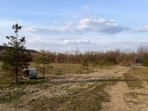 участок по адресу урочище Луги