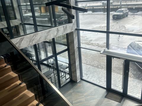 комерційна за адресою Київська, 1