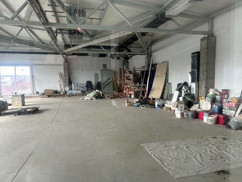 комерційна за адресою Київська, 1