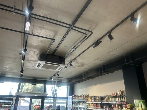 комерційна за адресою Київська, 1