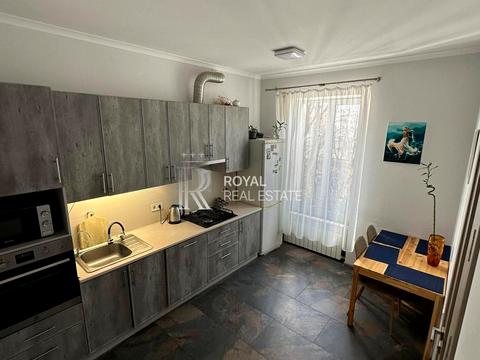 квартира за адресою Шовковична вул., 11