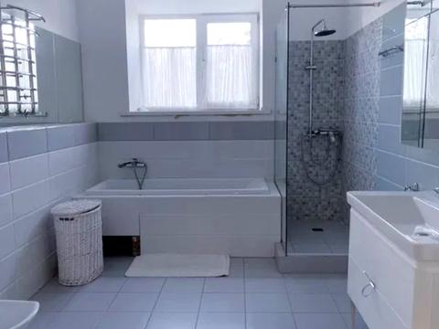 квартира за адресою Херсонська вул., 9-А
