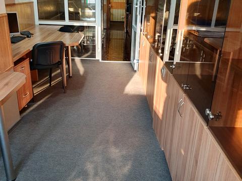 комерційна за адресою Межигірська вул., 25