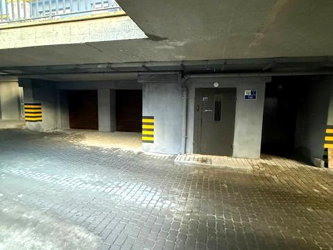 паркомісце за адресою Княгинин вул., (Будинок 36)