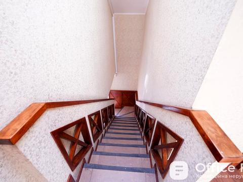 комерційна за адресою Трьохсвятительська вул., 13