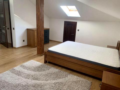 будинок за адресою Князя Святослава