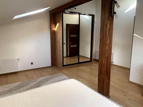 будинок за адресою Князя Святослава