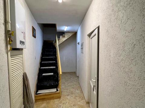 комерційна за адресою Михайла Грушевського вул., 20