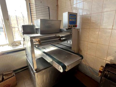 комерційна за адресою Центральна площа, 2Б